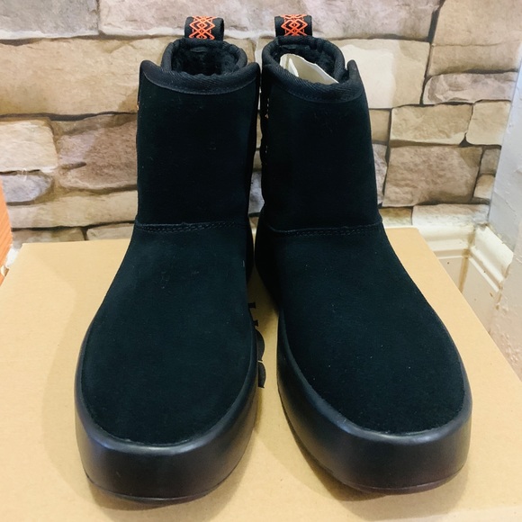 Authentic UGG BOOM Ankle lace back boots NIB - Picture 8 of 13